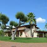 Borgo Dei Normanni Aparthotel