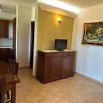 Borgo Dei Normanni Aparthotel 3*